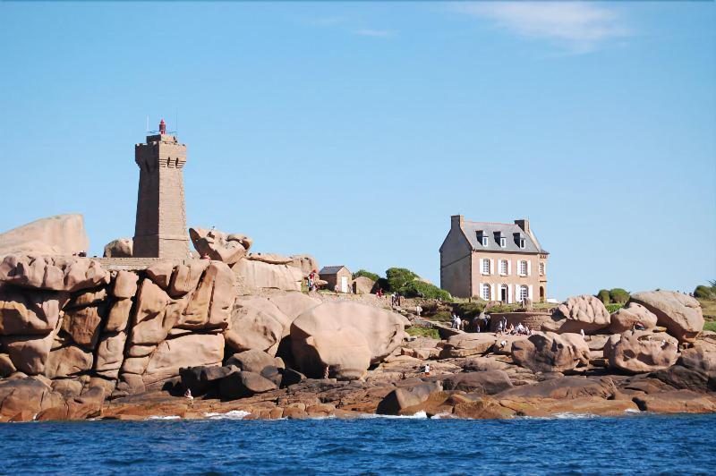 Hotel Des Rochers เปโรส กีเรค ภายนอก รูปภาพ