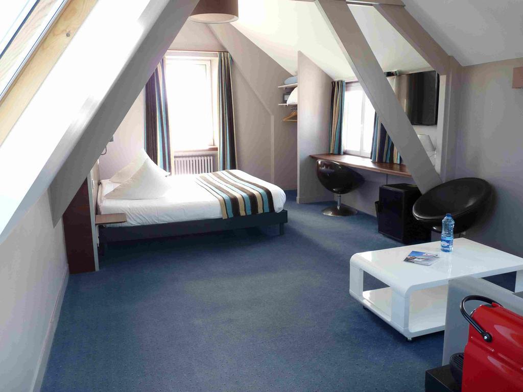 Hotel Des Rochers เปโรส กีเรค ภายนอก รูปภาพ